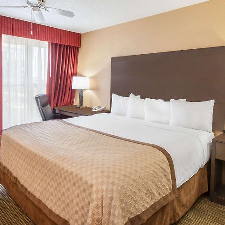 Affordable Suites Of America Detroit-Warren Eksteriør bilde