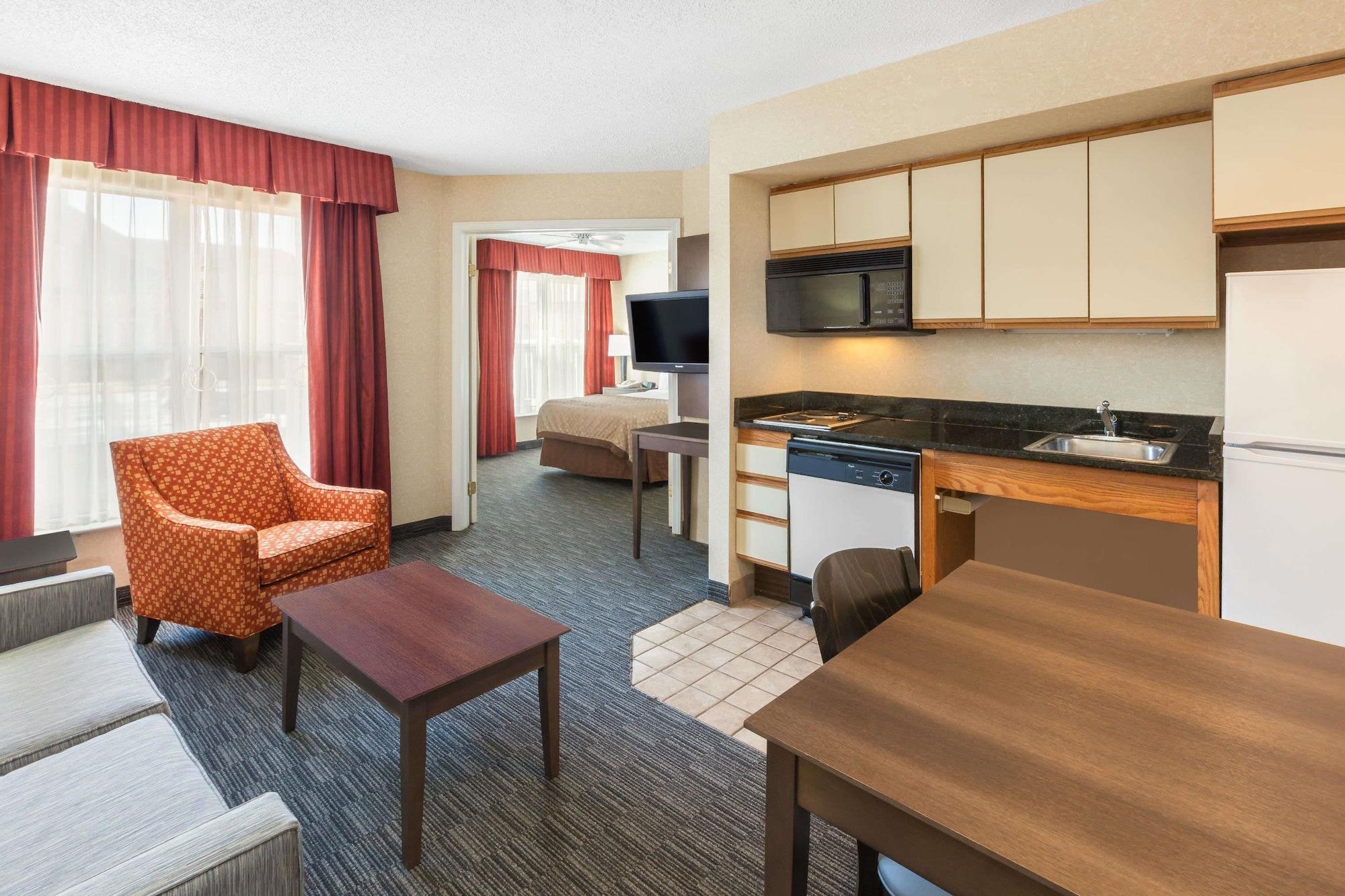 Affordable Suites Of America Detroit-Warren Eksteriør bilde