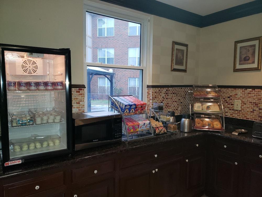 Affordable Suites Of America Detroit-Warren Eksteriør bilde