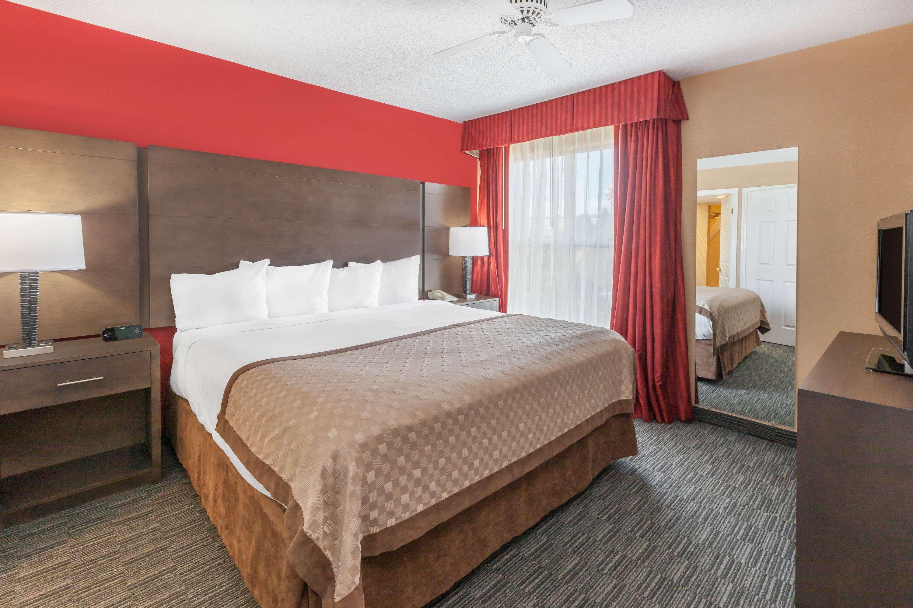 Affordable Suites Of America Detroit-Warren Eksteriør bilde